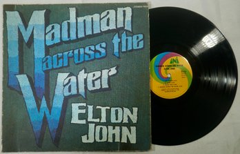 16- Elton John Madman Across The Water ,  93120 Uni , 1971- F