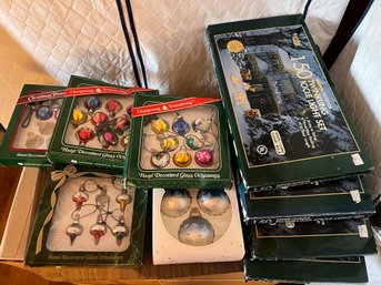 Christmas Ornaments Lot To Include Twinkling Light Sets- BR123