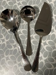 Reed And Barton Olde English Hammered 3 Piece Hostess Serving Set - C6