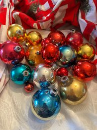 Lot Of 18 Vintage Glass Ornaments In Dif Colors And Sizes - 37