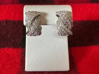 14k White Gold & Diamond Rectangular Pierced Post Earrings - 40