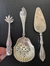 Sterling Hamilton & Diesinger Clawfoot Tongs, Sterling Cherub Nut Spoon & Sterling  Cheese Knife - JD4h