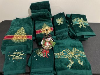 All New Green And Gold Assorted Christmas Towels And Soap Dispenser - X3
