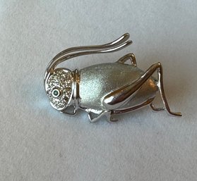 18k White Gold  Cricket With Emerald Eye And Diamond Head Broach - 13