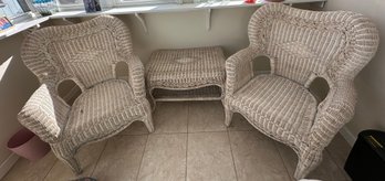 Vintage Wicker Bar Harbor Seating Collection - 2 Chairs And Coffee Table  - P