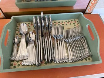 Helmick Welch 18/10 Stainless Flatware And Tray - S20