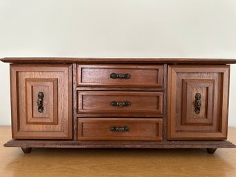 Wooden Jewelry Box With Many Storage Compartments - Fb1