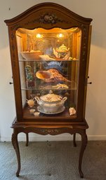 Petite Lighted Vitrine With 3 Glass Sides And Mirrored Wall - F7