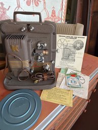 Vintage Keystone Projector With Instruction Papers And Viewing Screen In Case - S73