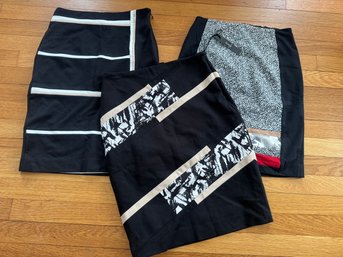 White House/Black Market 3 Skirts . Stretch . Pre-owned