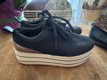 Zara Collection Size 35 2 Pairs In Fab Condition