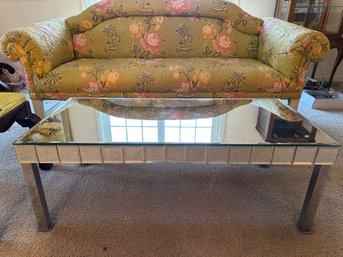 Gorgeous Mirrored Coffee Table With Reflective Panels Along The Sides - F5