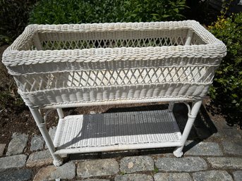 White Outdoor Wicker Planter - P4