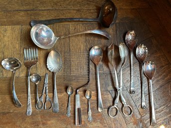 Silver Plate Serving Utensil Lot Of 15 - D15E