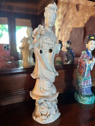 Tall Chinese Statue - O21