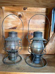 *New York NH HRR Dietz Railroad And Rayo No39WB Kerosene Lanterns - Lot Of 2