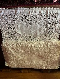 12 Fine Placemats - DR23