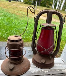 *Two Red Night Watch Globe Kerosene Lanterns: Antiques Dietz Monarch And Emery  Warsaw NY #40 - G17