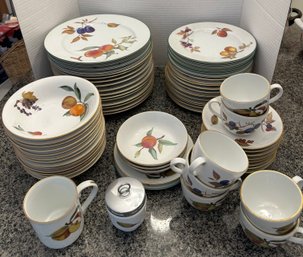 Large Evesham Vale & Evesham Dish Collection - DR75