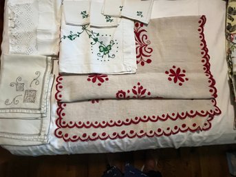 Irish Linen And Napkins, Red Runner, Pillow Cases -Bd38