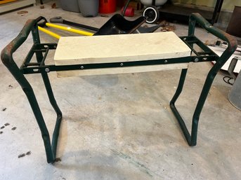 Sturdy Vintage Gardeners Bench Seat - G14
