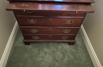 Beautiful Pennsylvania House Chest With Pullout Writing Surface - BD2f