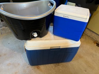 Two Blue Coolers And A Drink Bucket With Drains - G18