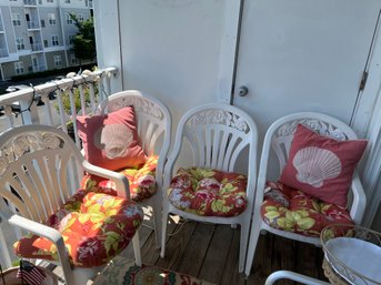 Set Of 4 White Resin Outdoor Chairs Includes 4 Cushions 2 Pillows - P1