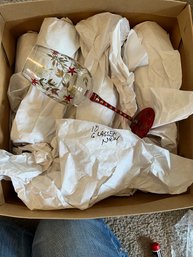 Box Of 10 New Red And Gold Wine Glasses - 2D36