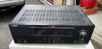 Yamaha RX-v665 AV Receiver
