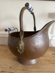 Antique Copper Coal Scuttle /delft-style Handles .. Cracked On Top See Pic