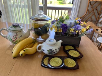 Fruit And Flower Lot Includes Tea Pot Candle And Centerpiece - K01