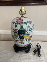 Vintage Chinese Porcelain Ginger Jar Table Lamp. Handpainted Famille Rose Motifs