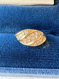 14k Yellow Gold And Diamond Ring - 23