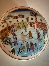 Villeroy And Boch Naif Christmas Covered Dish