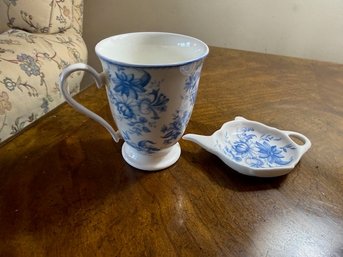 Blue And White Bone China Tea Cup And Tea Bag Holder