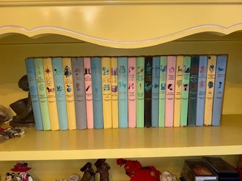 Exceptional Group Of 23 Childrens Books Junior Deluxe Edition Doubleday For 1940's To 1960's