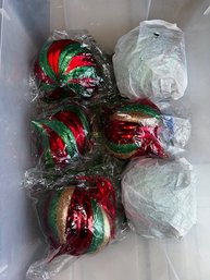 Group Of 6 Larger Christmas Balls/ornaments