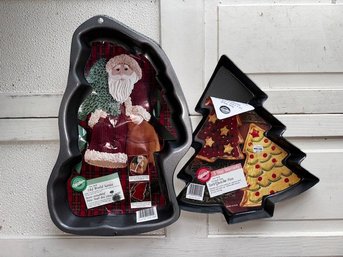 A Pair Of Wilton's  Old World Santa  And 12' CHRISTMAS TREE Baking Pans