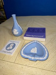 Wedgwood Jasperware  Neoclassical Vase And Spade Shape Ashtray