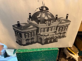 Victoria Station Dickens Village Series Heritage Village