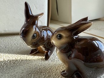 A Pair Of Miniature West Germany Porcelain Bunnies Goebel