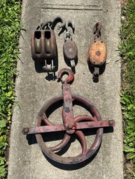 Vintage Merriman Brothers Yacht Pulley,  Cast Iron Original Paint Well /Barn Pulley, Antique Wood Pulley