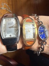 Group Of Three Ladies Fashion  Watches Citizen, Vivani And Kristine