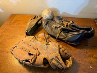 Adult Softball Gear, Shoes, Jersey, Mitt, Glove, Etc