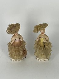 A Pair Of Retro Ladies In Porcelain And Stiff Lace
