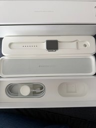 NIB Apple Watch Sport 42mm Smartwatch 2015, Silver Aluminum Case, White Sport Band
