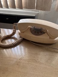 Vintage Cream Colored Princess Phone Rotary Dial