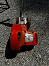 U278- Black And Decker Lawn Edger And Lawn Trimmer