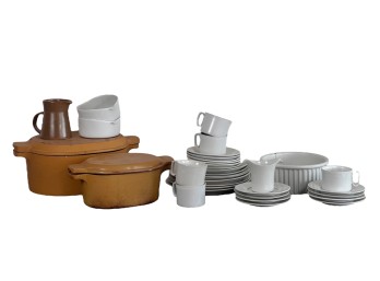 GROUPING Of BENNINGTON POTTERS GLAZED STONEWARE